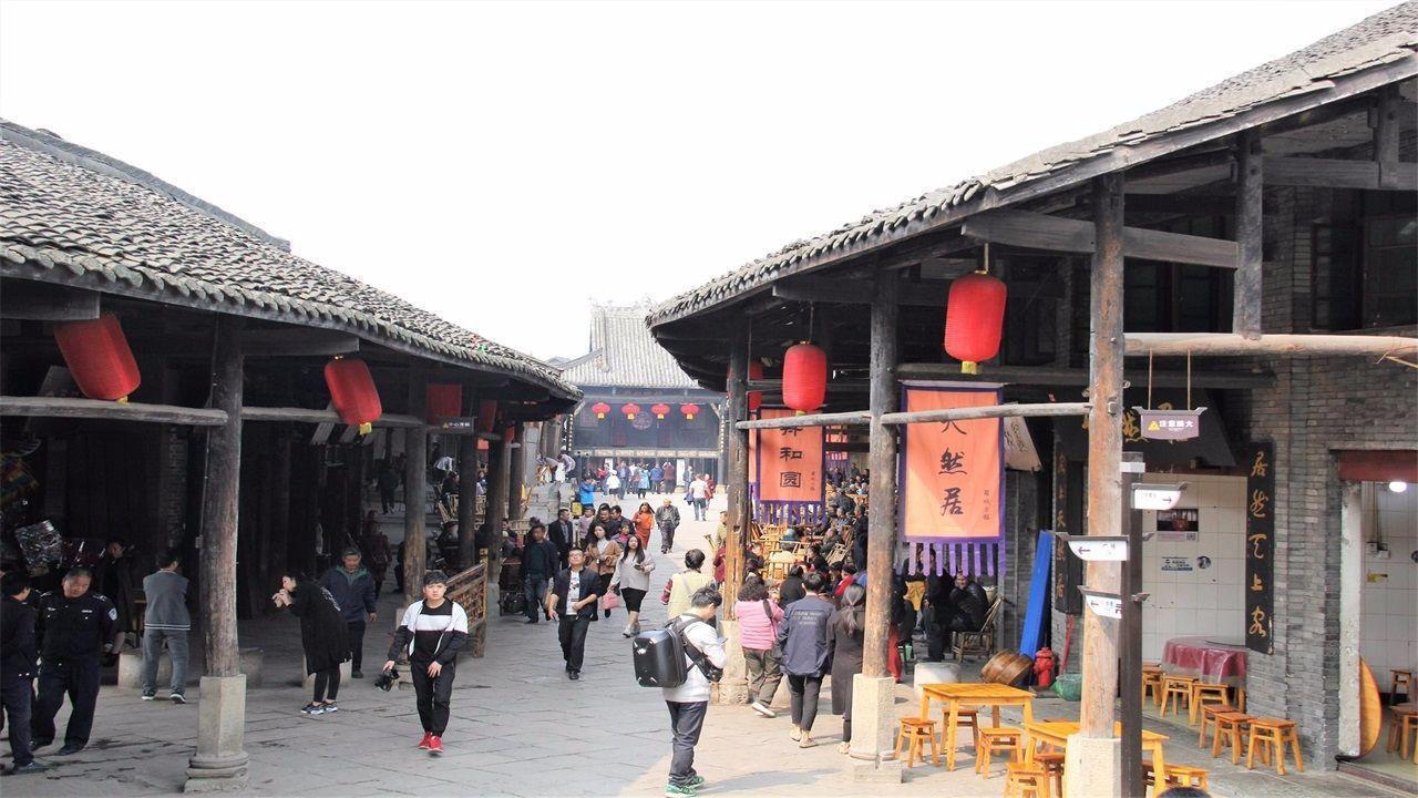 逃离废弃的城堡